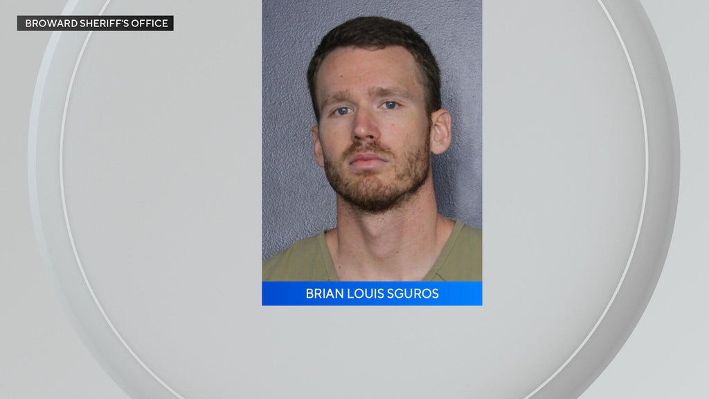 Suspended Broward officer accused of taking over deceased man's identity and home bonds out of jail — CBS Miami, Mexico City Real Estate news