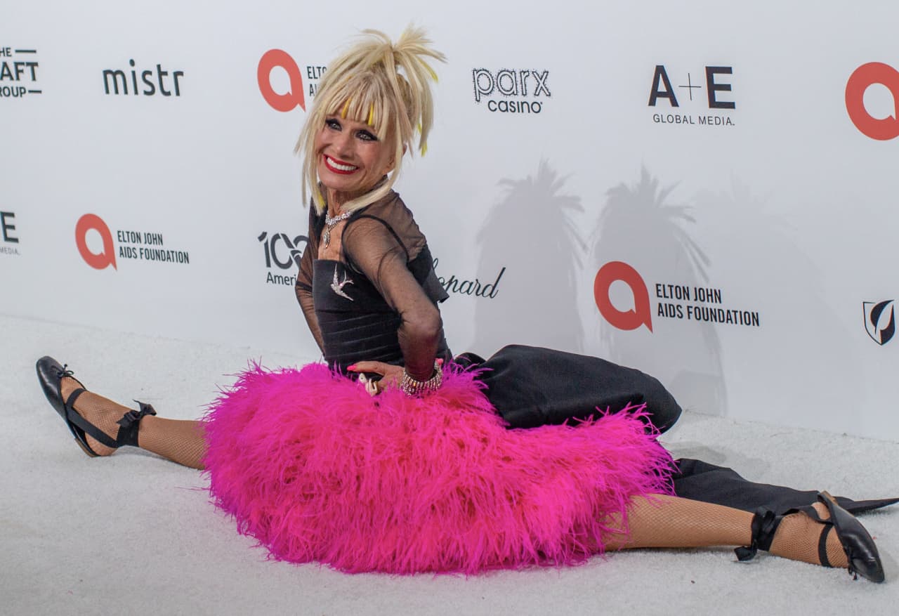 Designer Betsey Johnson takes $7 million SoCal home off the market — Mexico City Business news