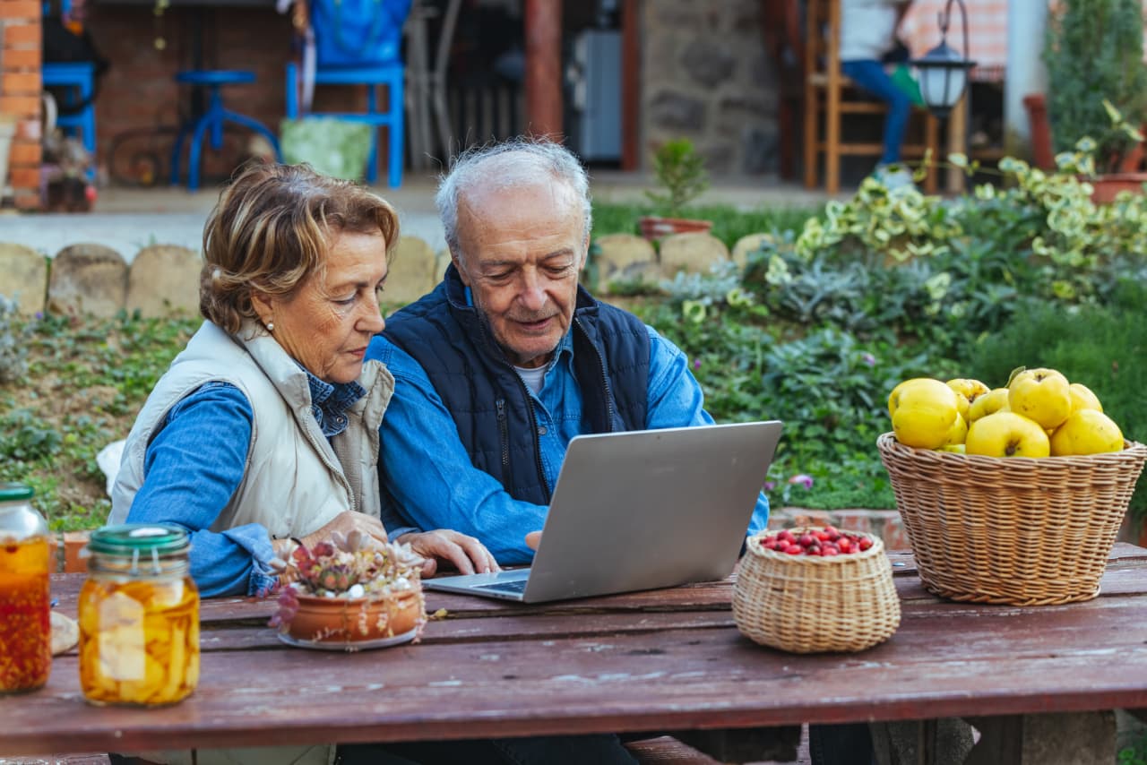 ‘Fancy cars hold no appeal’: My wife and I have a 99% chance of outliving our savings. Why don’t we spend it all? — Mexico City Health news