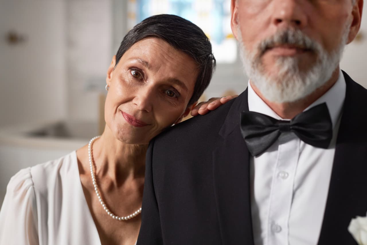 ‘He grew up wealthy’: My husband inherited $3 million. He wants a vacation home. I want to save for retirement. — MarketWatch, Mexico City Business news