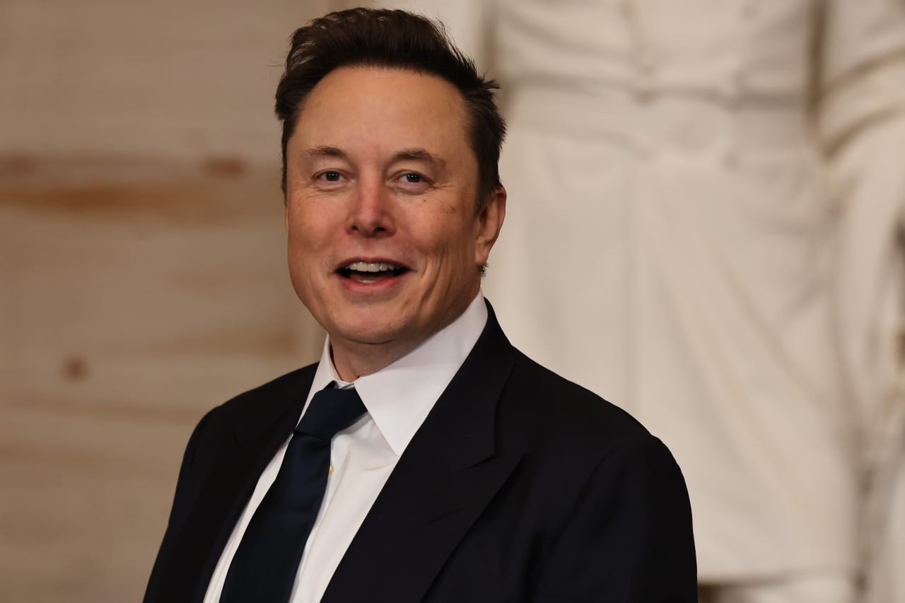 Musk says SpaceX landed a $40 billion debt deal — and forecasts doom for some AI rivals — MarketWatch, Mexico City Technology news