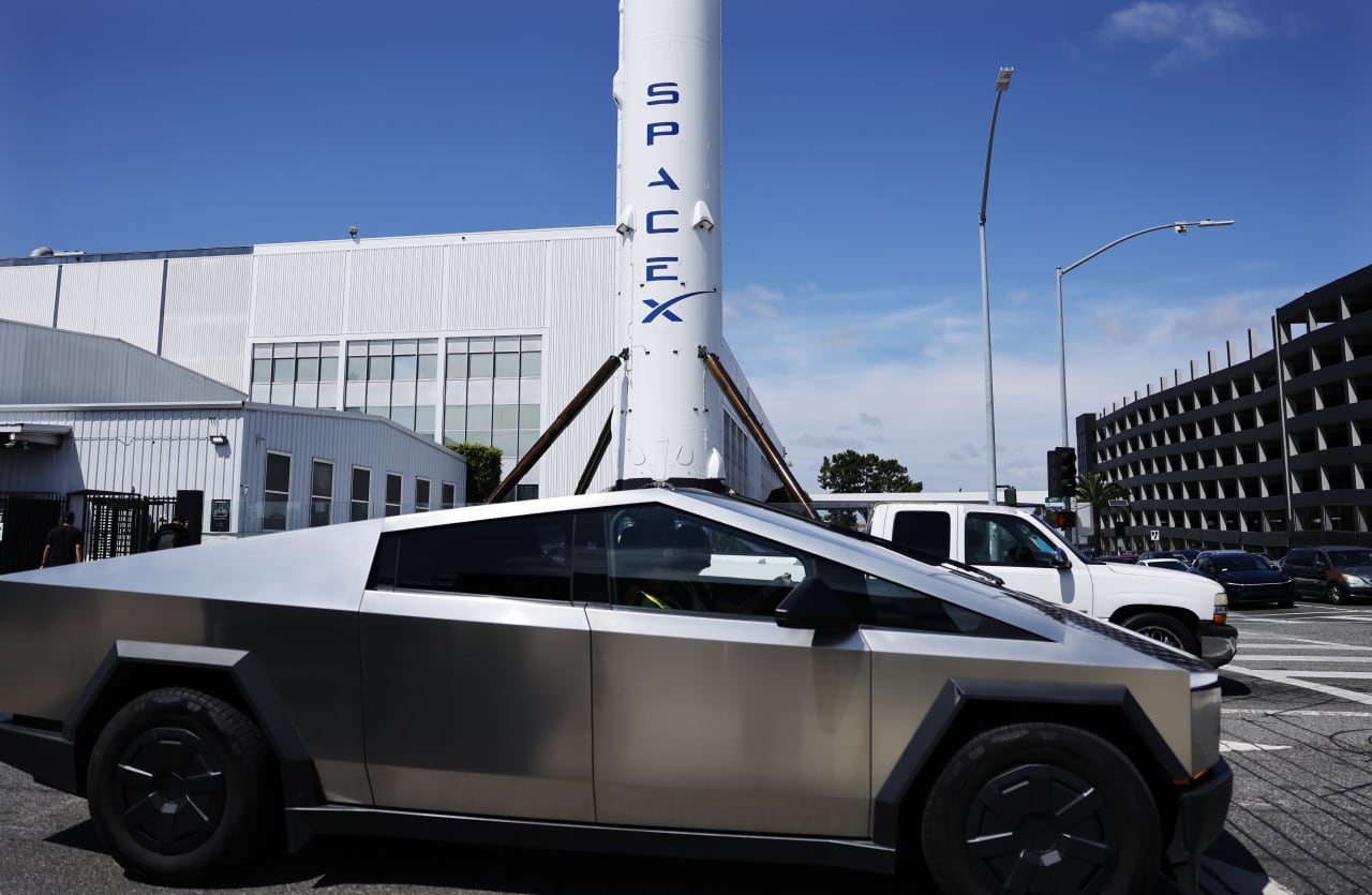 Why investors should be skeptical of a potential Tesla-SpaceX merger — MarketWatch, Mexico City Business news