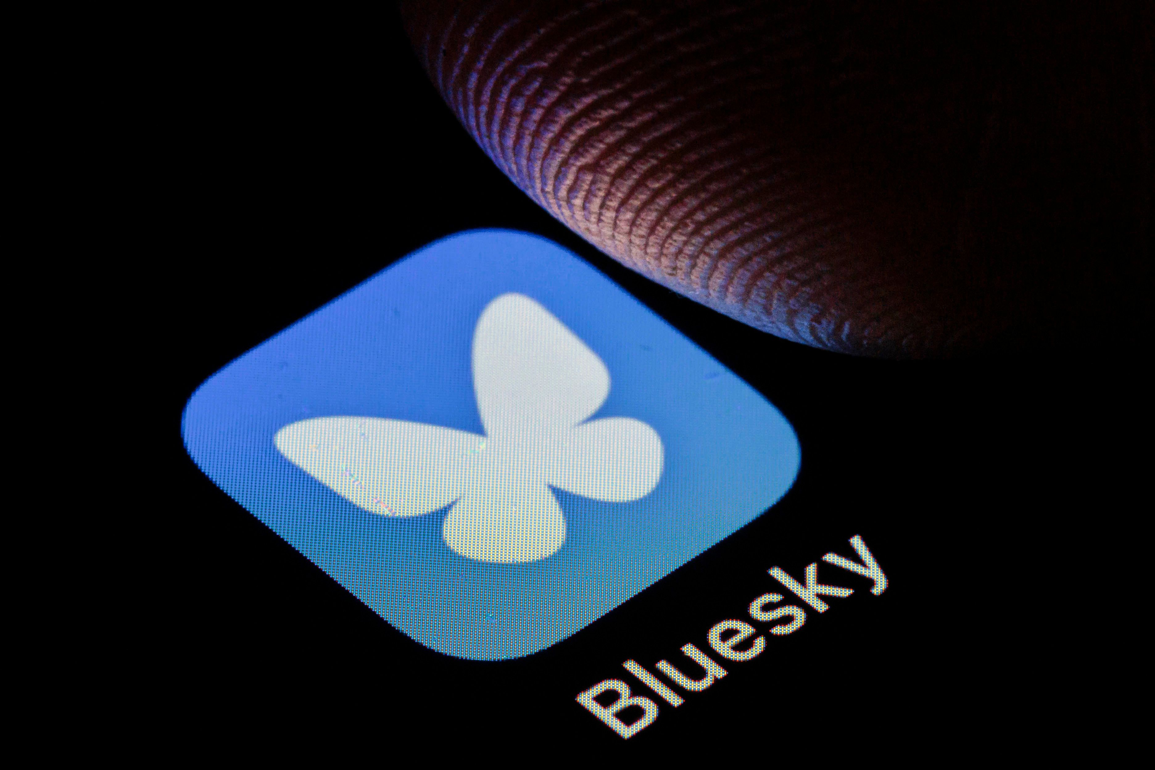 Bluesky Is Blocking Links to a Major Leak of DHS Employee Records — Mexico City Technology news